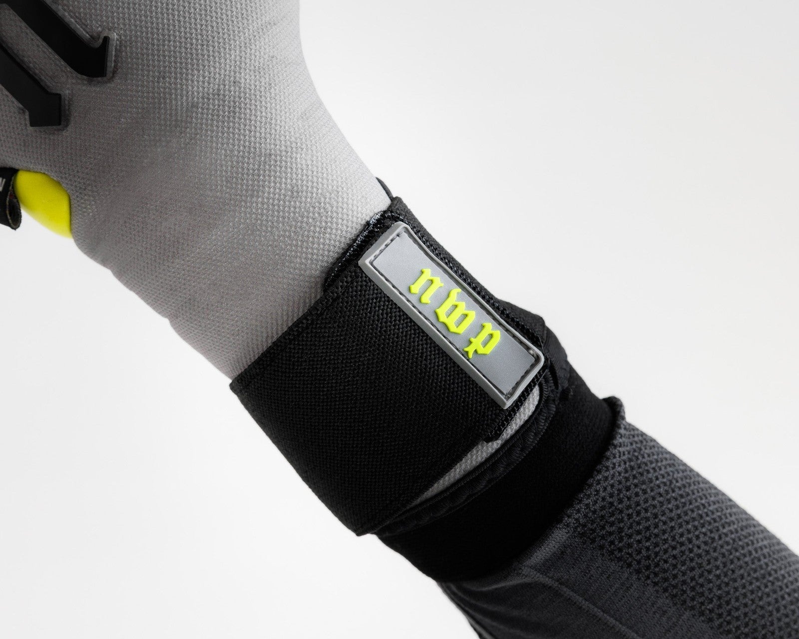 Grey Bolt Elite goalkeeper gloves