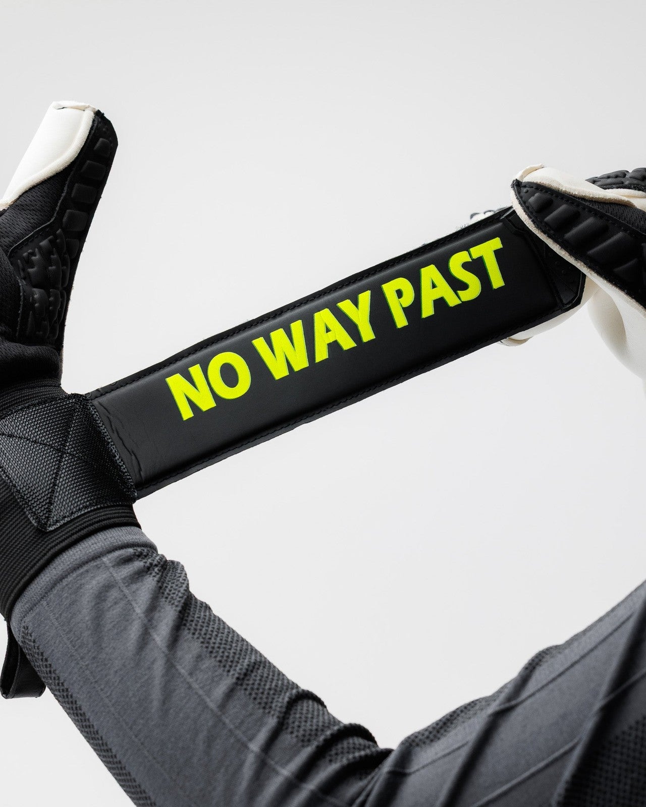 Classic Junior Goalkeeper Gloves