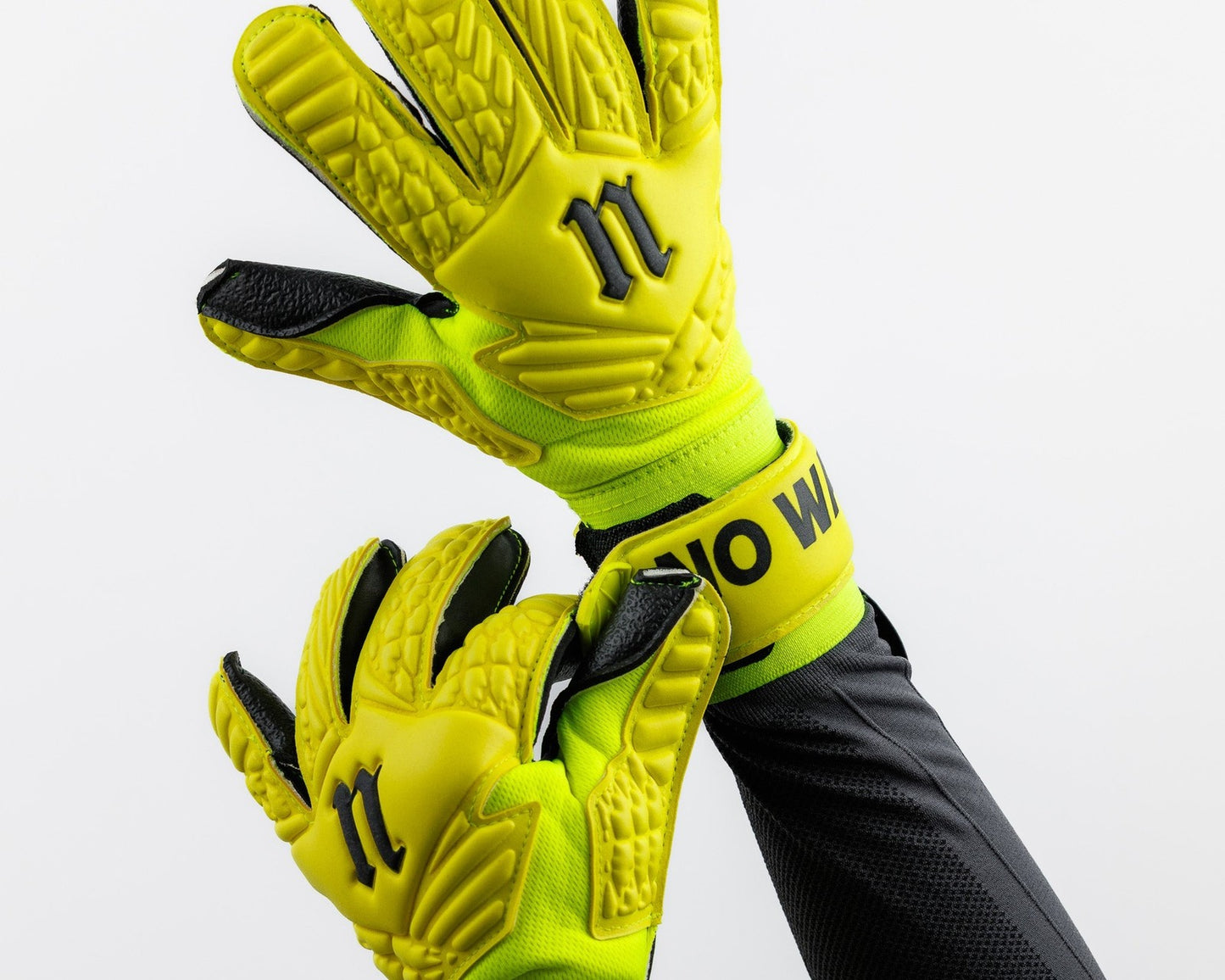 Astro 3G Goalkeeper Gloves