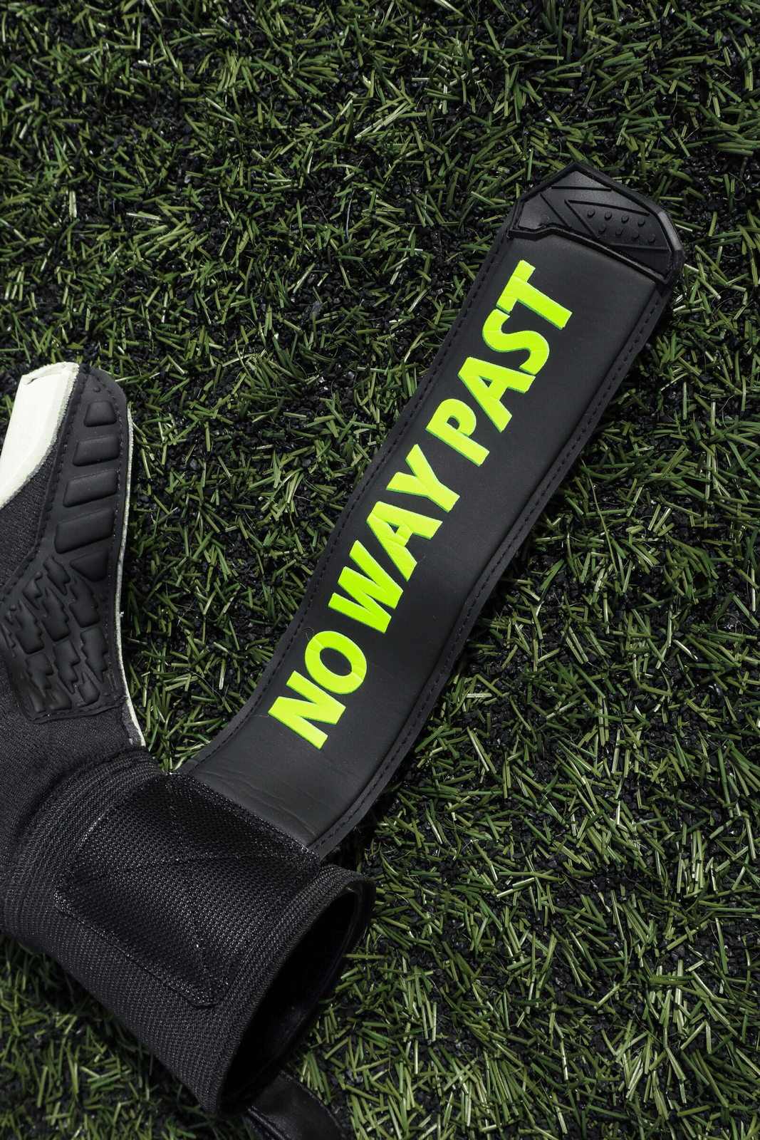 Classic Junior Goalkeeper Gloves